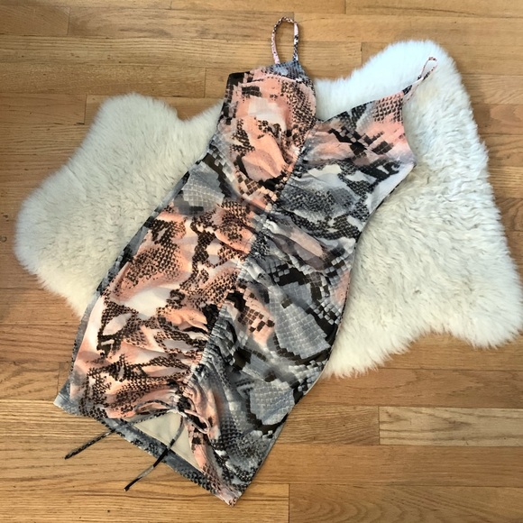 ANIMAL PRINT RUCHED DRESS 🐍 - Picture 4 of 8